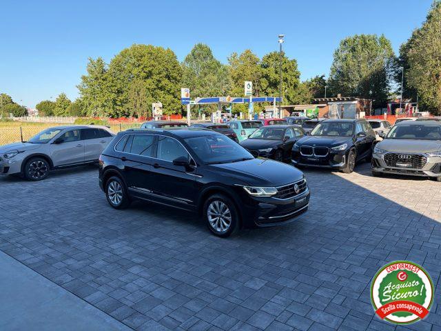 VOLKSWAGEN Tiguan 2.0 TDI 150 CV DSG . GANCIO TRAINO