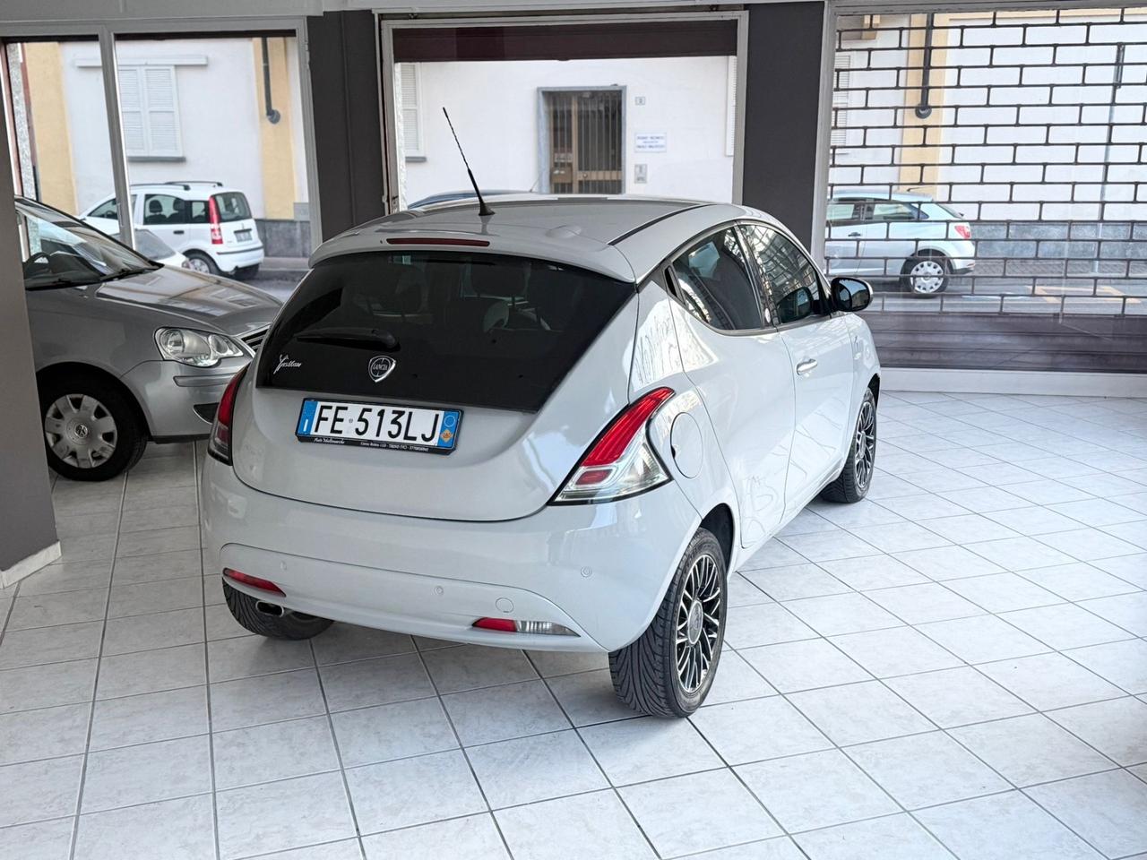 Lancia Ypsilon 1.2 69 CV 5 porte GPL Ecochic Gold
