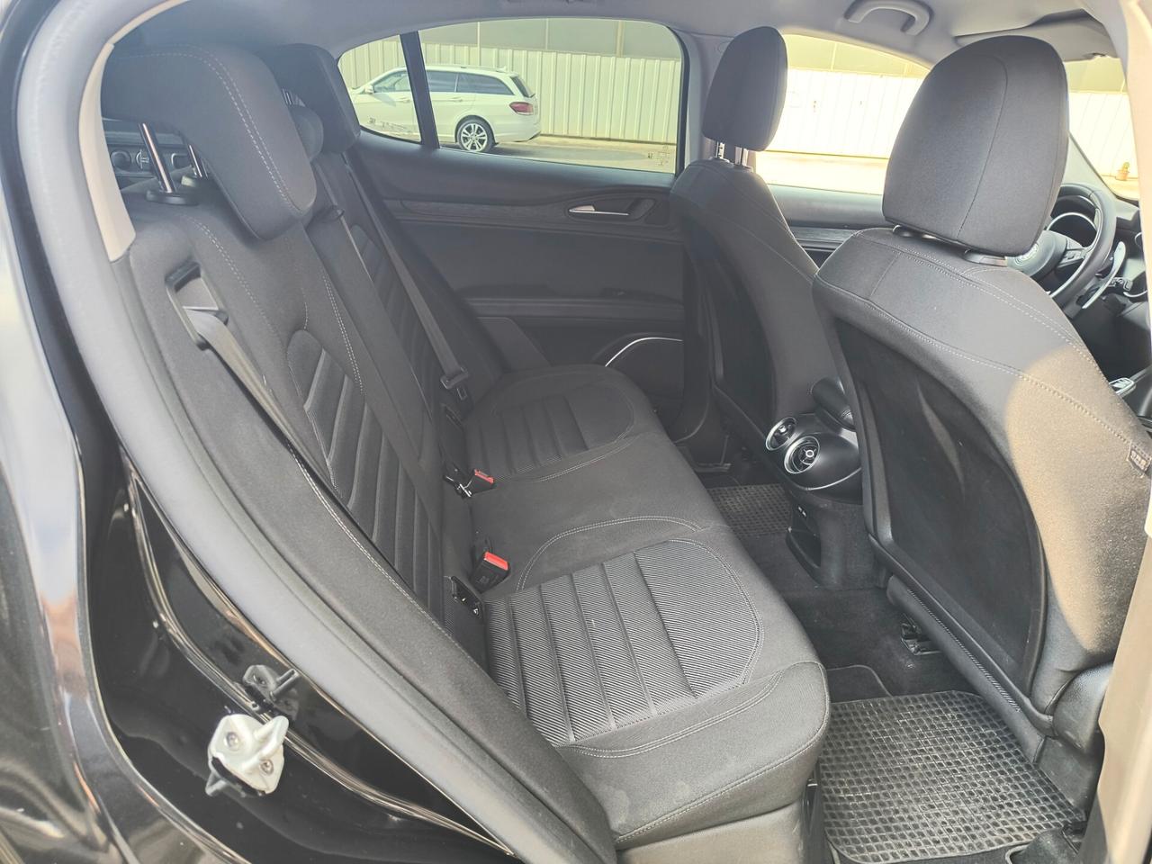 Alfa Romeo Stelvio 2.2 Turbodiesel 190 CV AT8 RWD Business