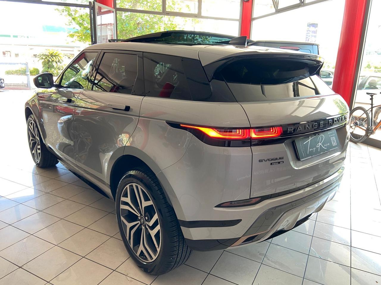 Land Rover Range Rover Evoque 2.0 I4 200 CV AWD R-Dynamic HSE