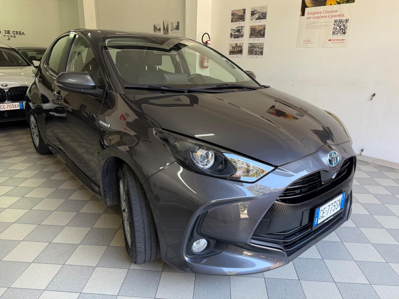 Toyota Yaris 1.5 Hybrid 5 porte Business