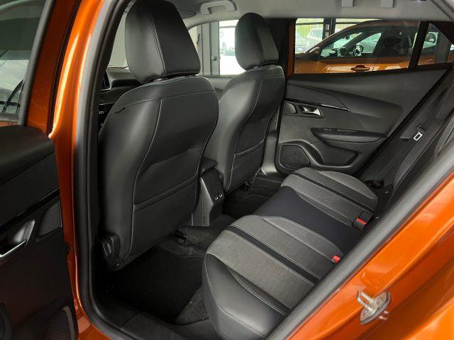 PEUGEOT 2008 BlueHDi 110 S&S Allure Pack