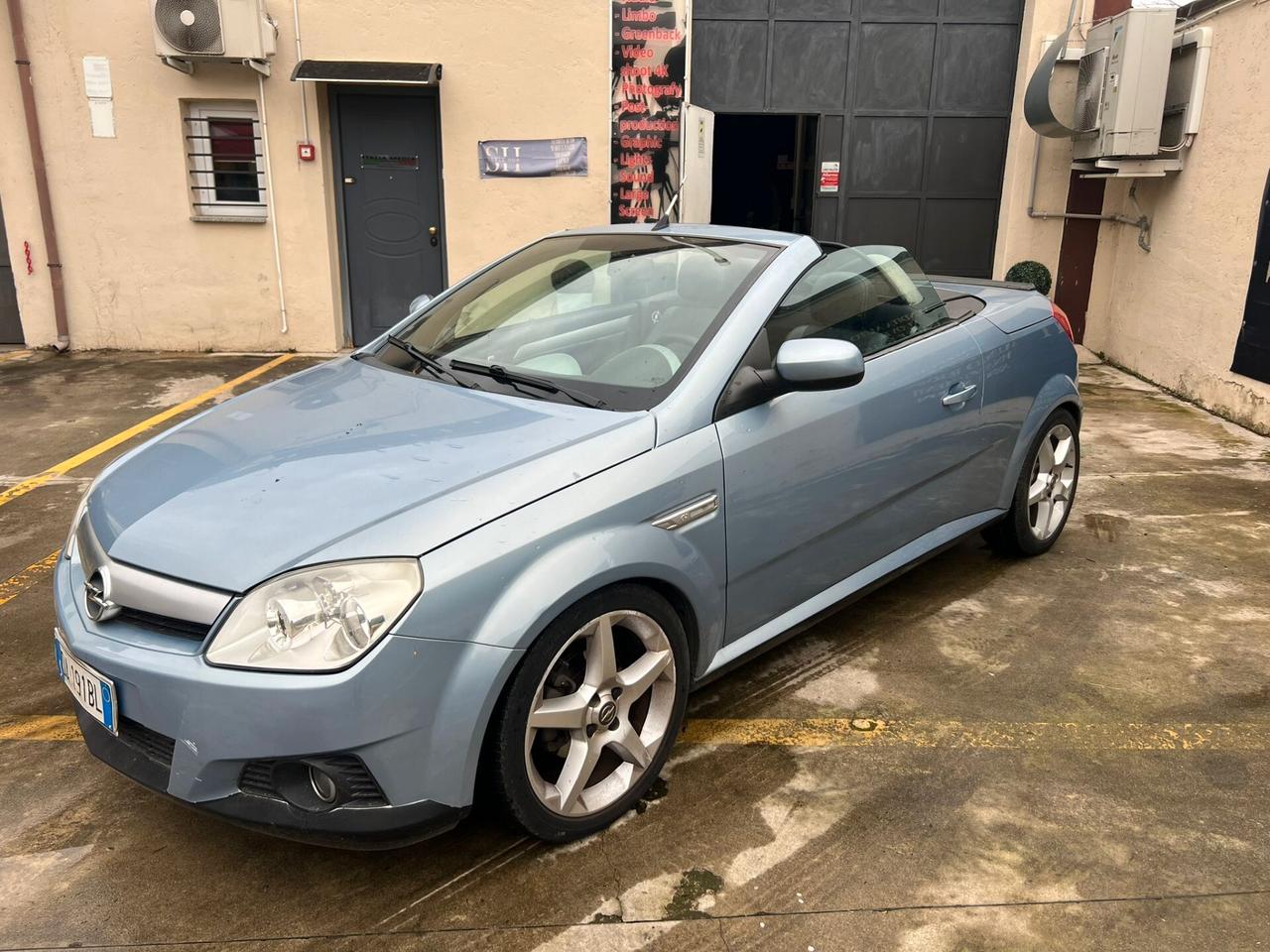 Opel Tigra TwinTop 1.4 16V Sport
