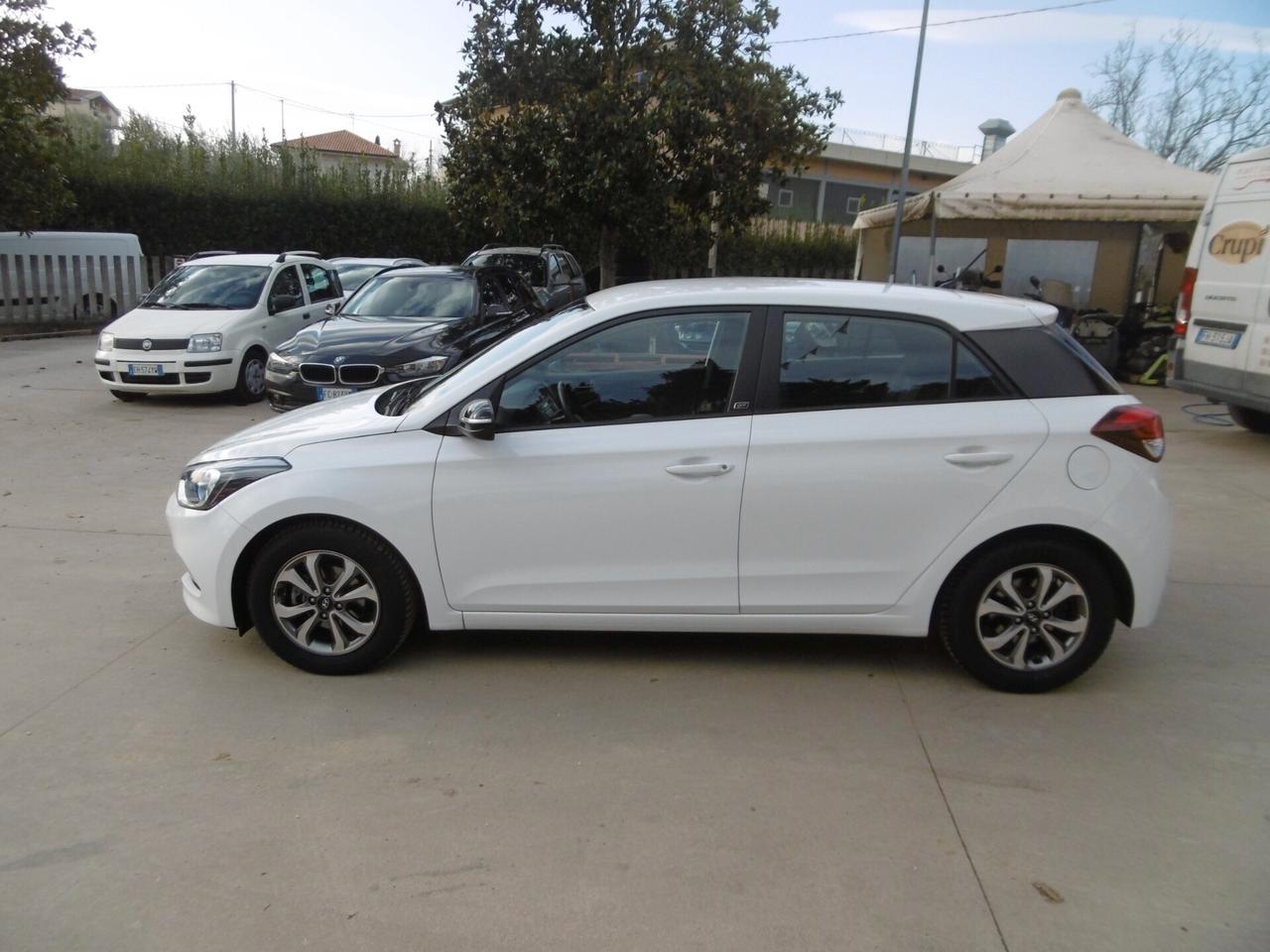 Hyundai i20 1.2 84 CV 5 porte ACTIVE GO!