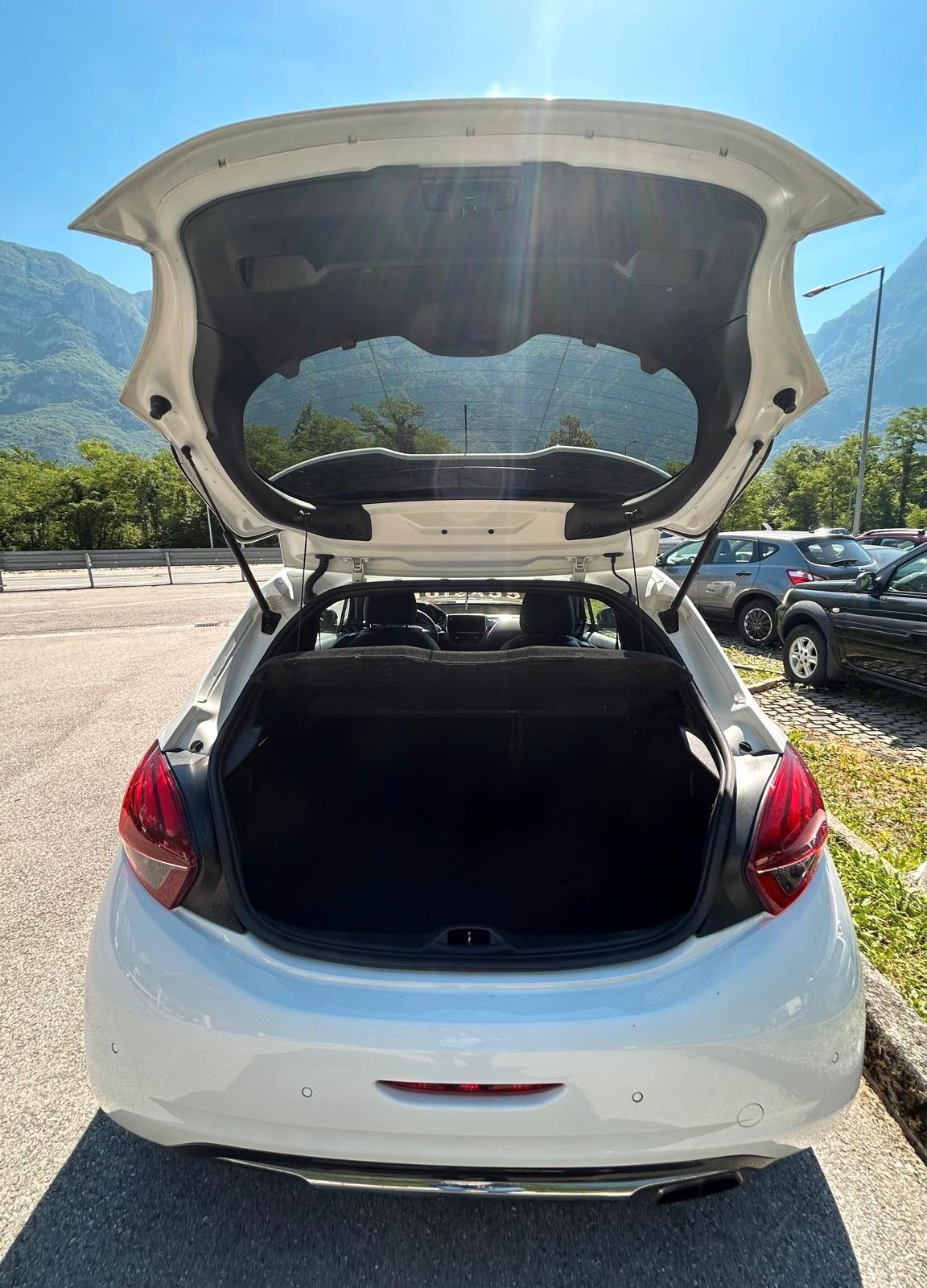 Peugeot 208 PureTech 82 5 porte Access