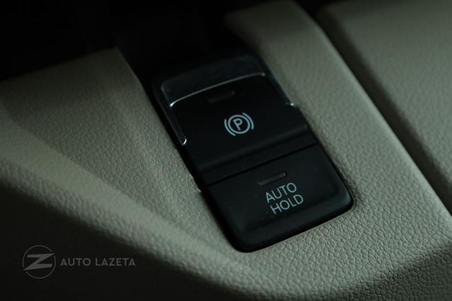 VOLKSWAGEN Multivan 1.4 TSI eHybrid PHEV Life 6 posti