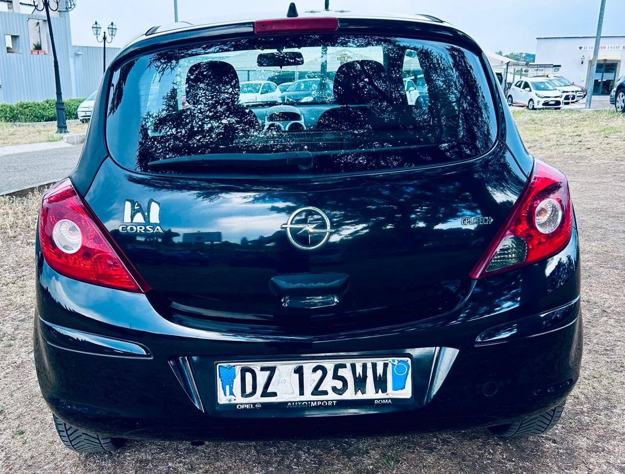 Opel Corsa 1.2 80CV GPL