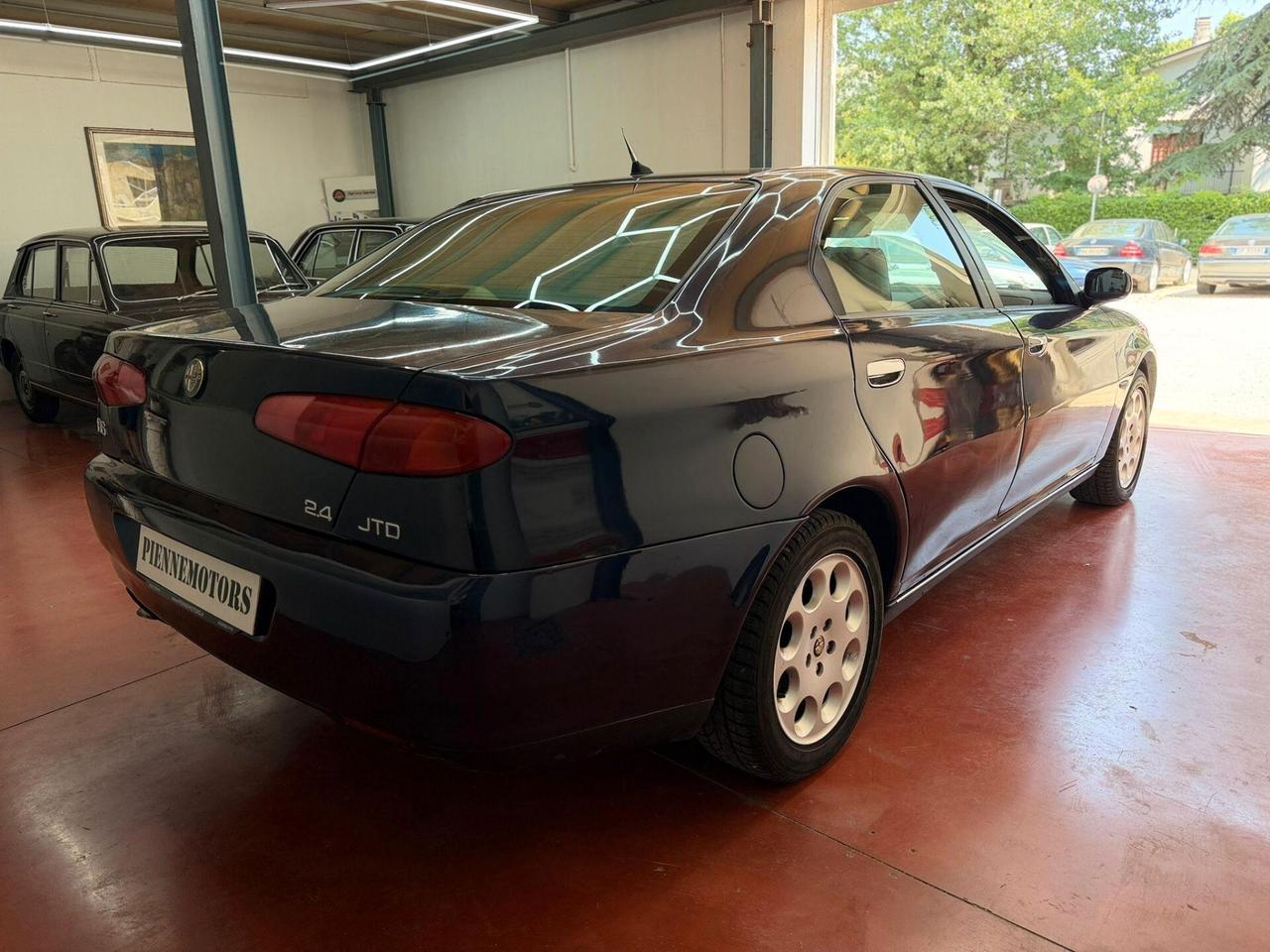 Alfa Romeo 166 2.4 JTD cat Distinctive