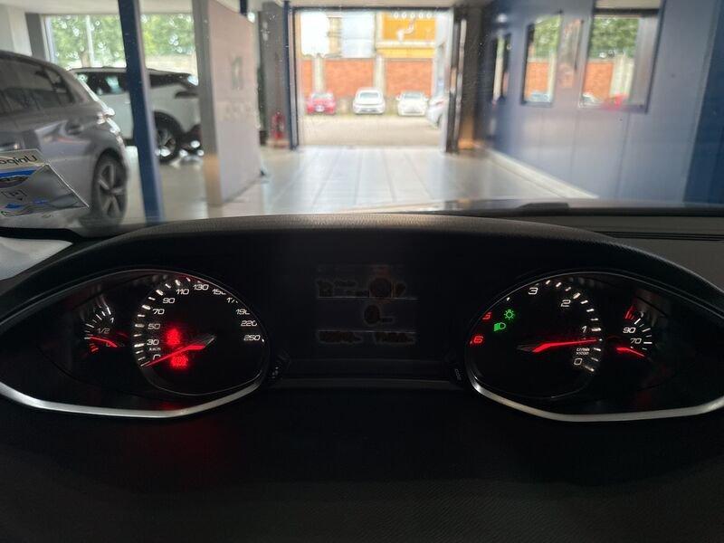 Peugeot 308 BlueHDi 130 EAT6 S&S SW Allure