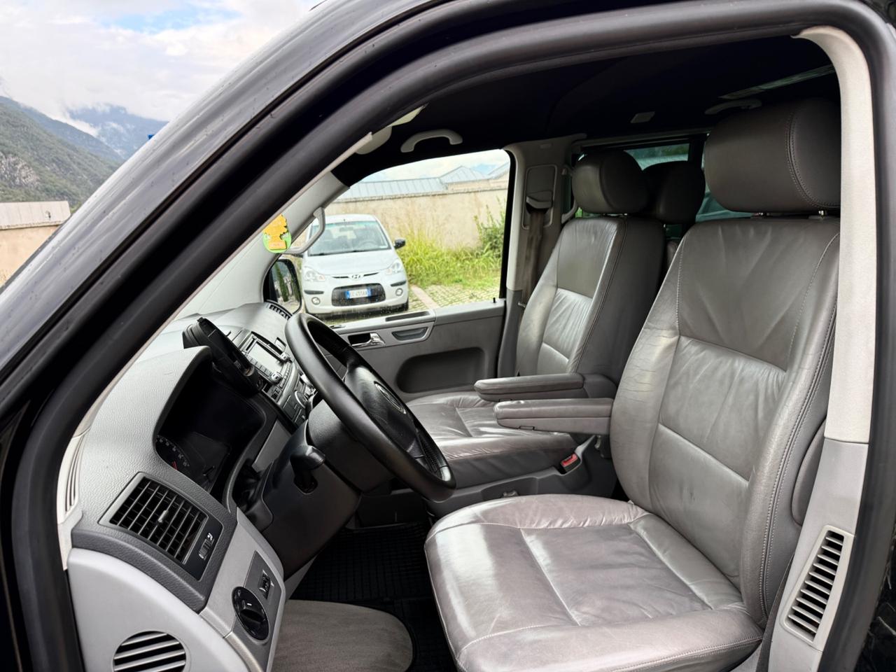 Volkswagen Multivan 2.5 TDI/174CV Highline