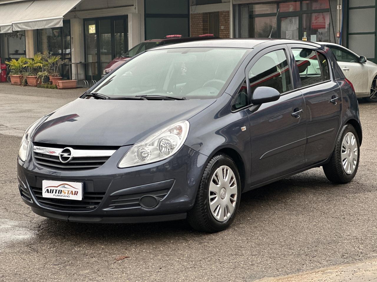 OPEL Corsa 1.2 5P Cosmo