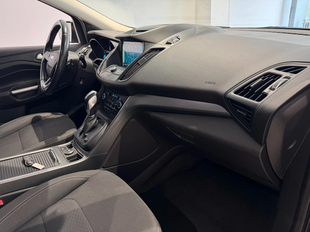 Ford Kuga 1.5 TDCI 120 CV S&S 2WD Powershift Business