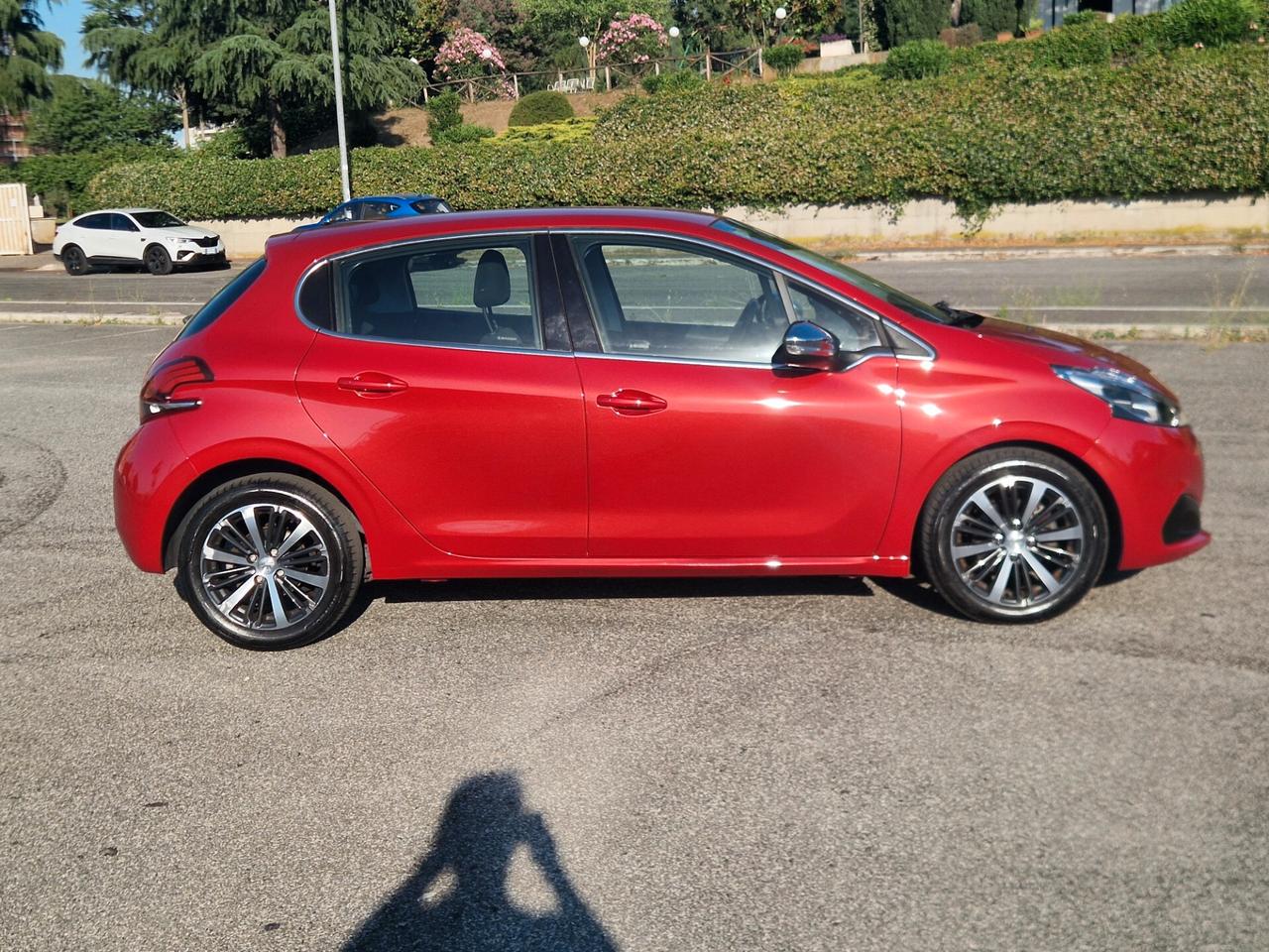 Peugeot 208 HDi 100cv 5 porte Allure
