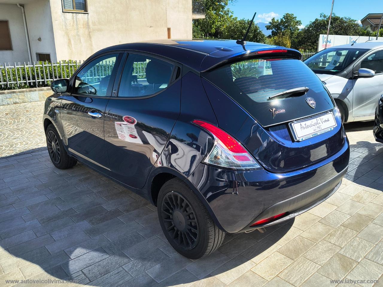 LANCIA Ypsilon 1.2 69 CV 5p. GPL Ecochic Silver