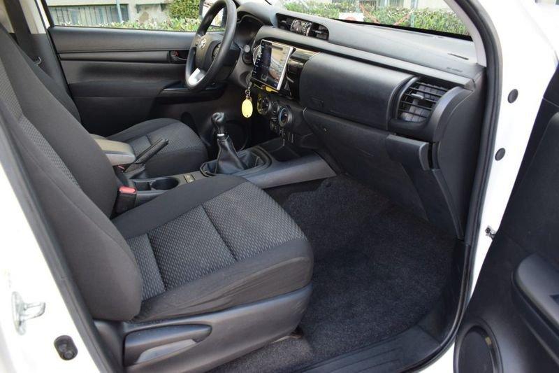 Toyota Hilux 2.4 D-4D 4WD 4 porte Double Cab N1 AUTOCARRO IVA ESPOSTA