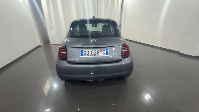 FIAT 500e Berlina 42 kWh Icon