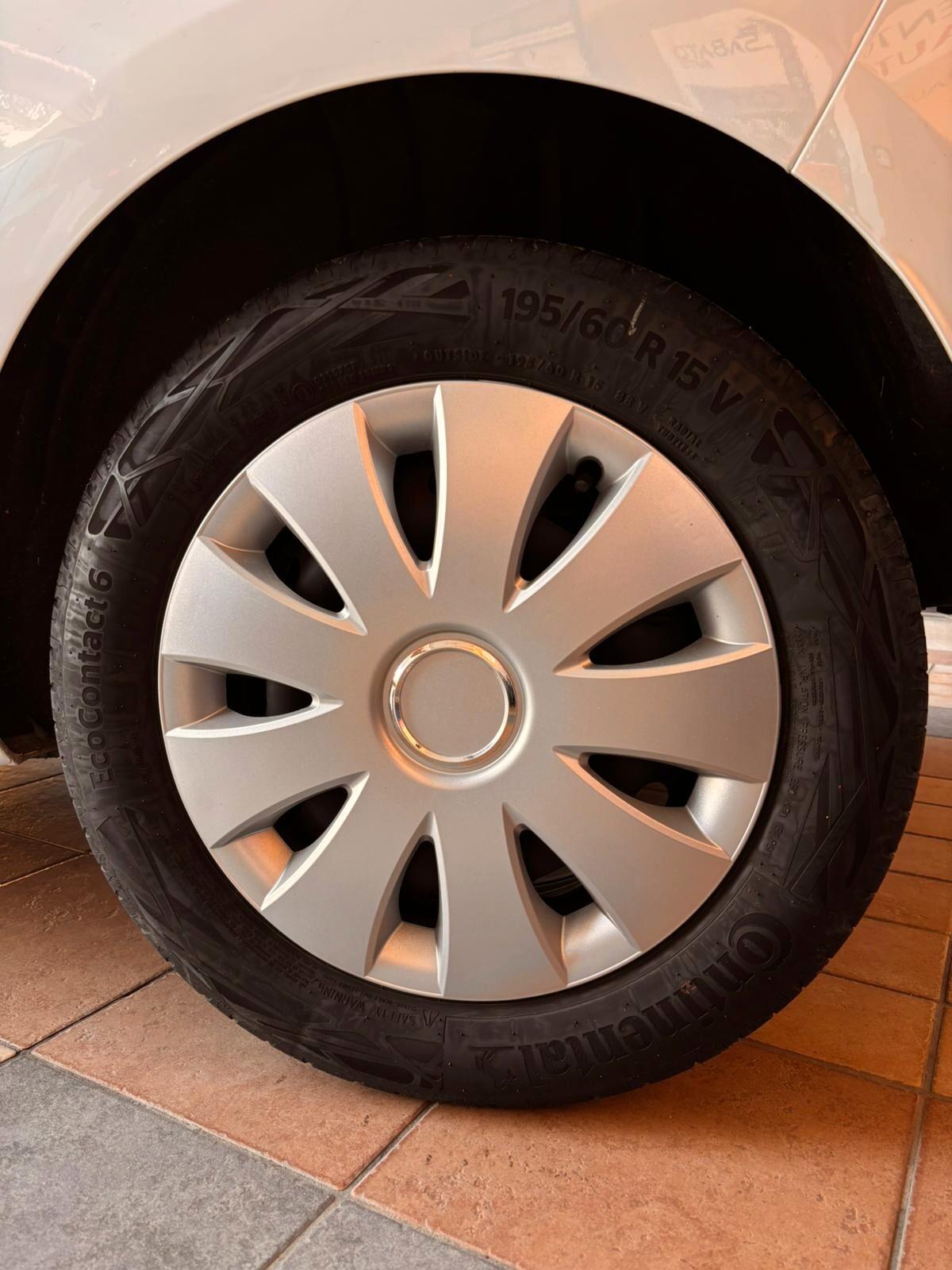 Ford Fiesta 1.0 EcoBoost Hybrid 125 CV 3 porte Van Trend