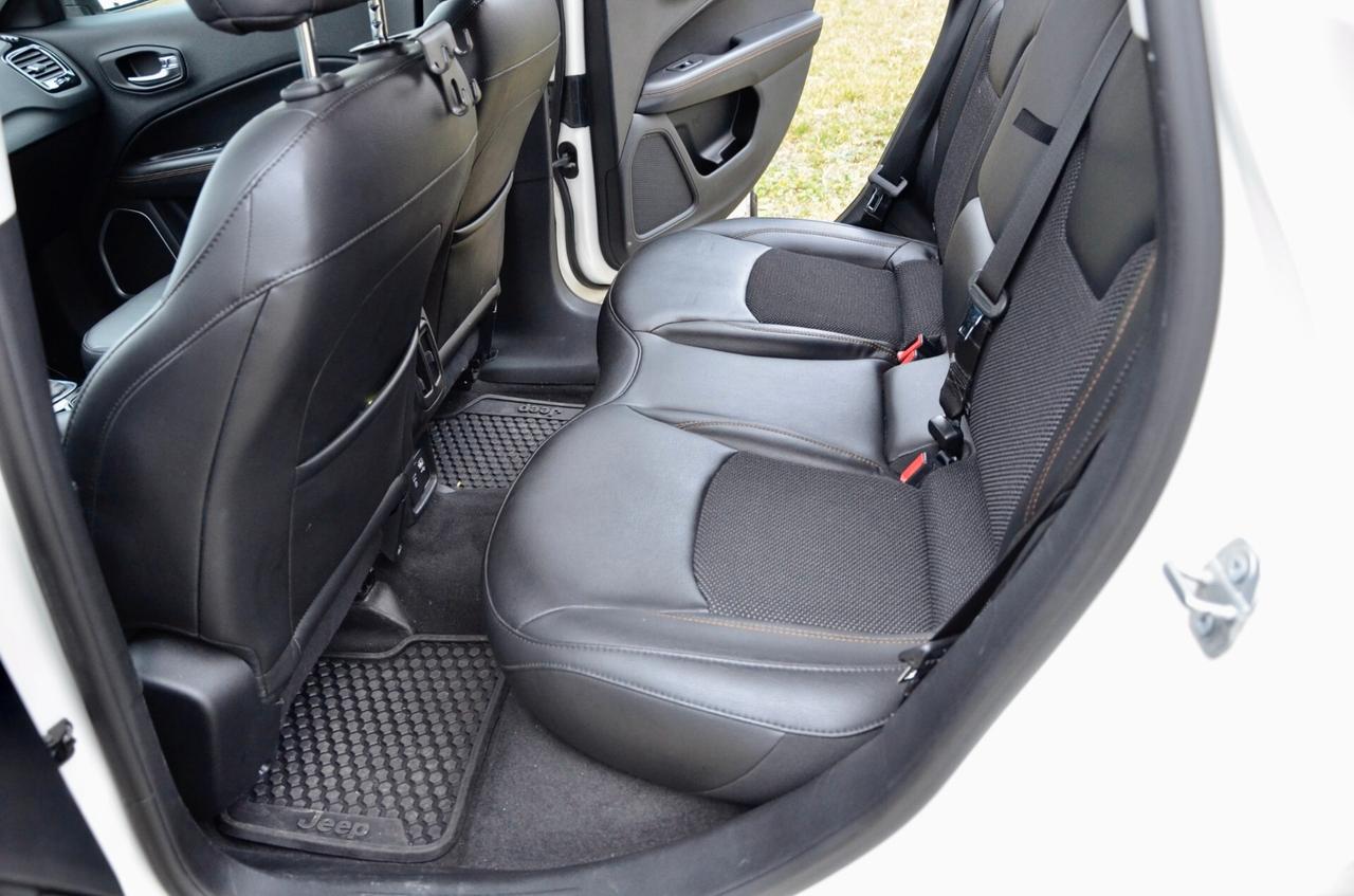 JEEP COMPASS 2.0 MJT LIMITED 4WD 140cv AUT, UNICOPROPRIETARIO, UFF ITALIANA, SERVICE JEEP, NAVI, APPLE ANDROID, PERMUTE