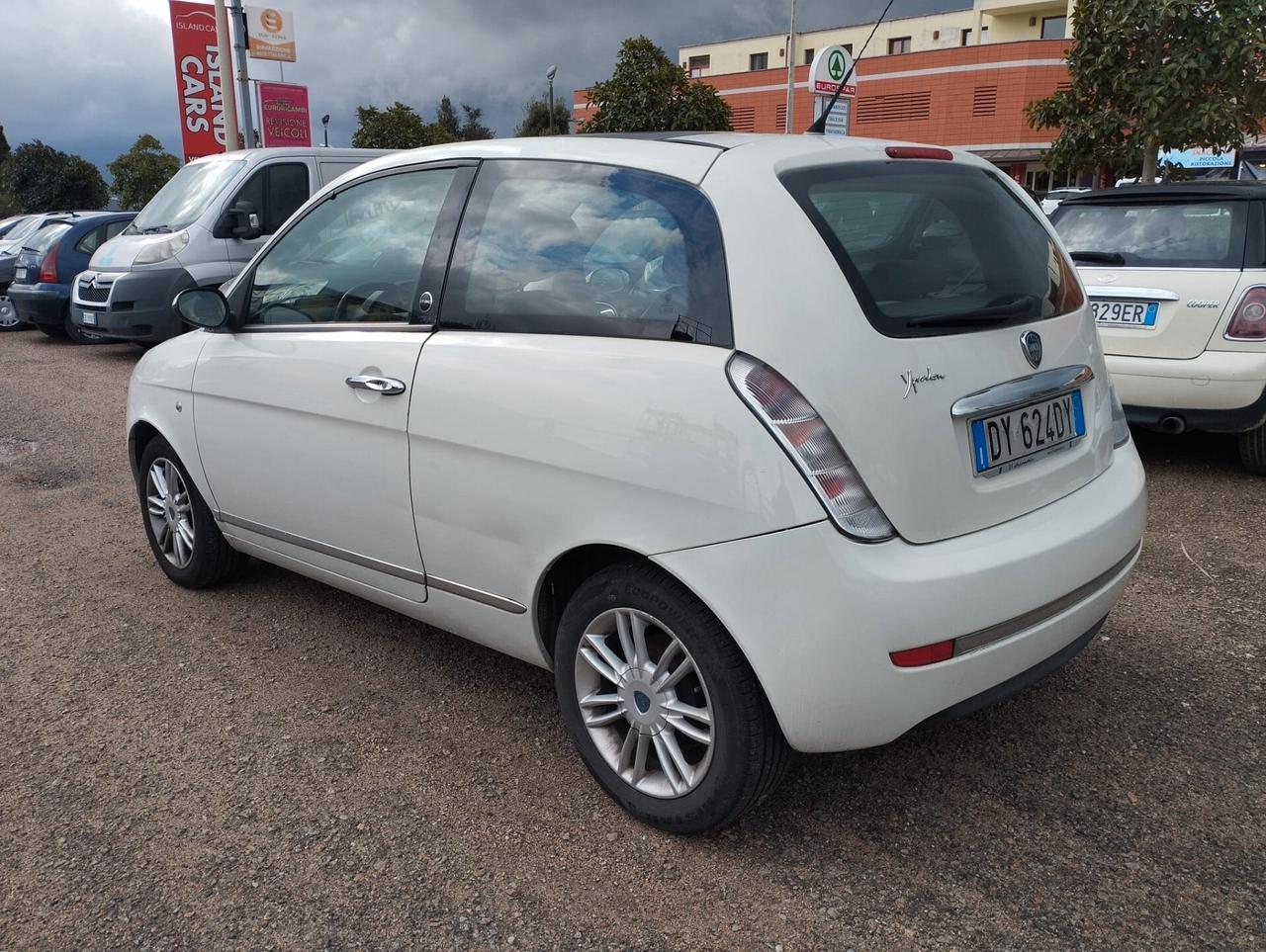 Lancia Ypsilon 1.4 Platino Ecochic GPL