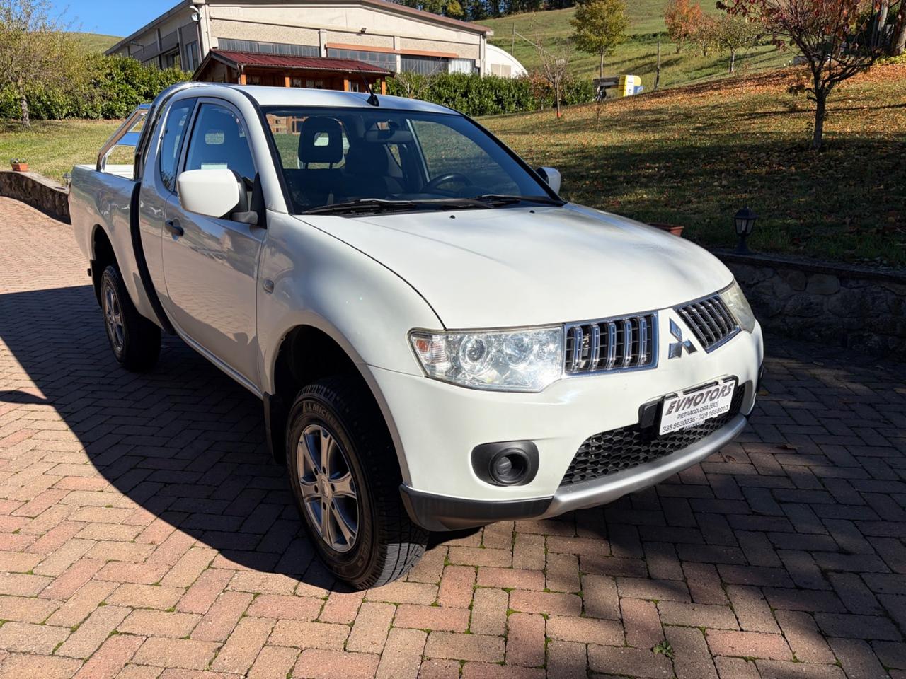 Mitsubishi L200 2.5 DI-D/136CV 4 POSTI