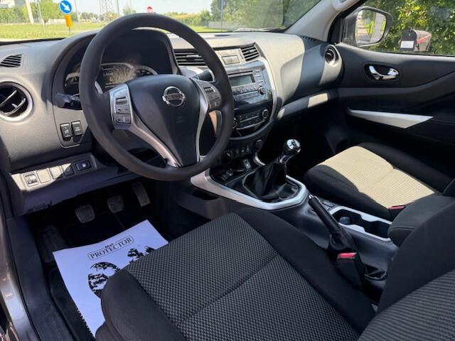 Nissan Navara 2.3 dCi 4WD King Cab Acenta