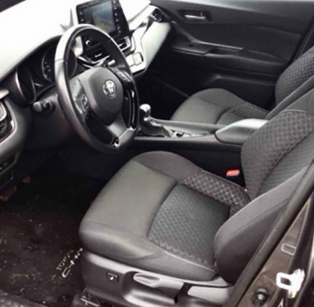 Toyota C-HR 1.8 Hybrid E-CVT Lounge