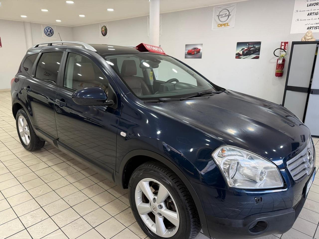 Nissan Qashqai 2.0 4x4 auto 7 posti tetto