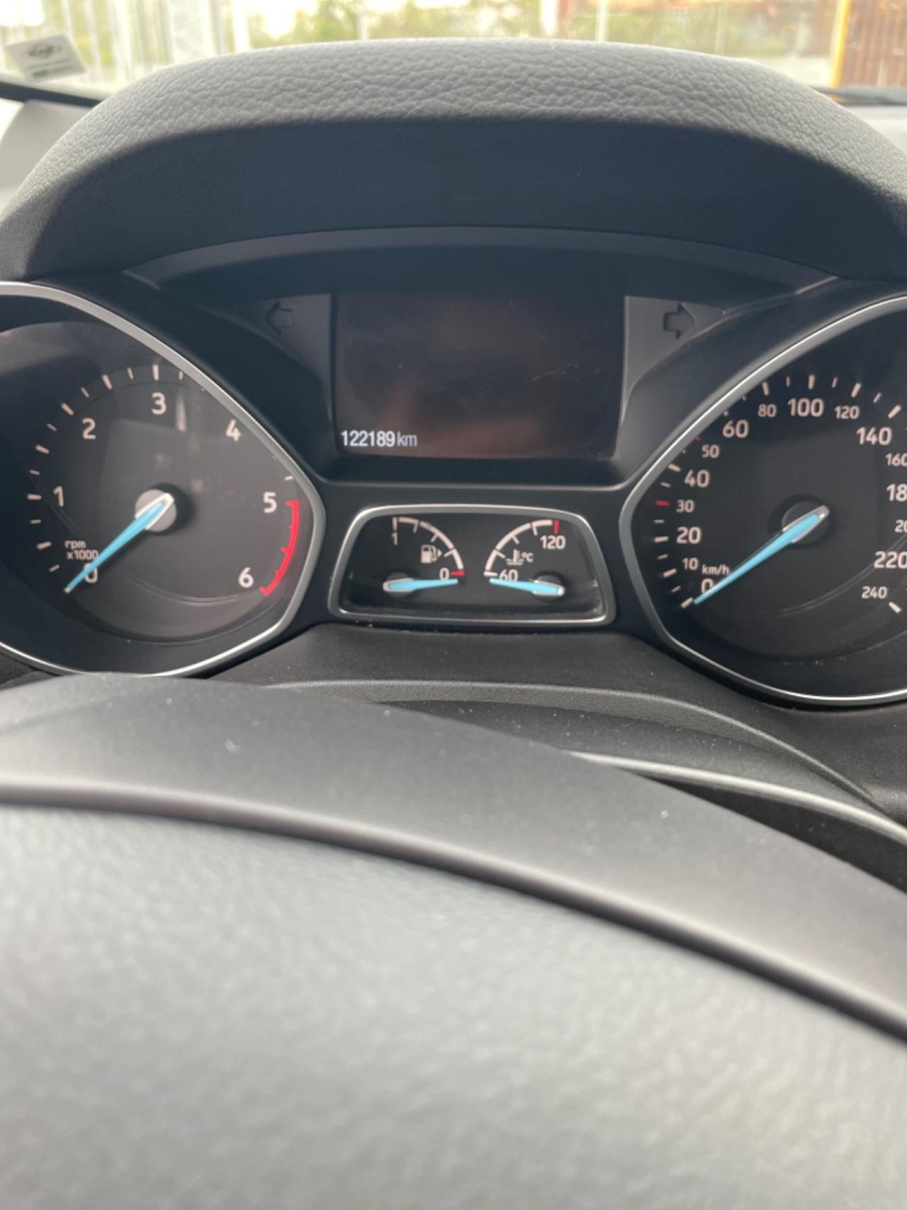 Ford Kuga 2.0 TDCI 150 CV S&S 4WD Powershift Vignale
