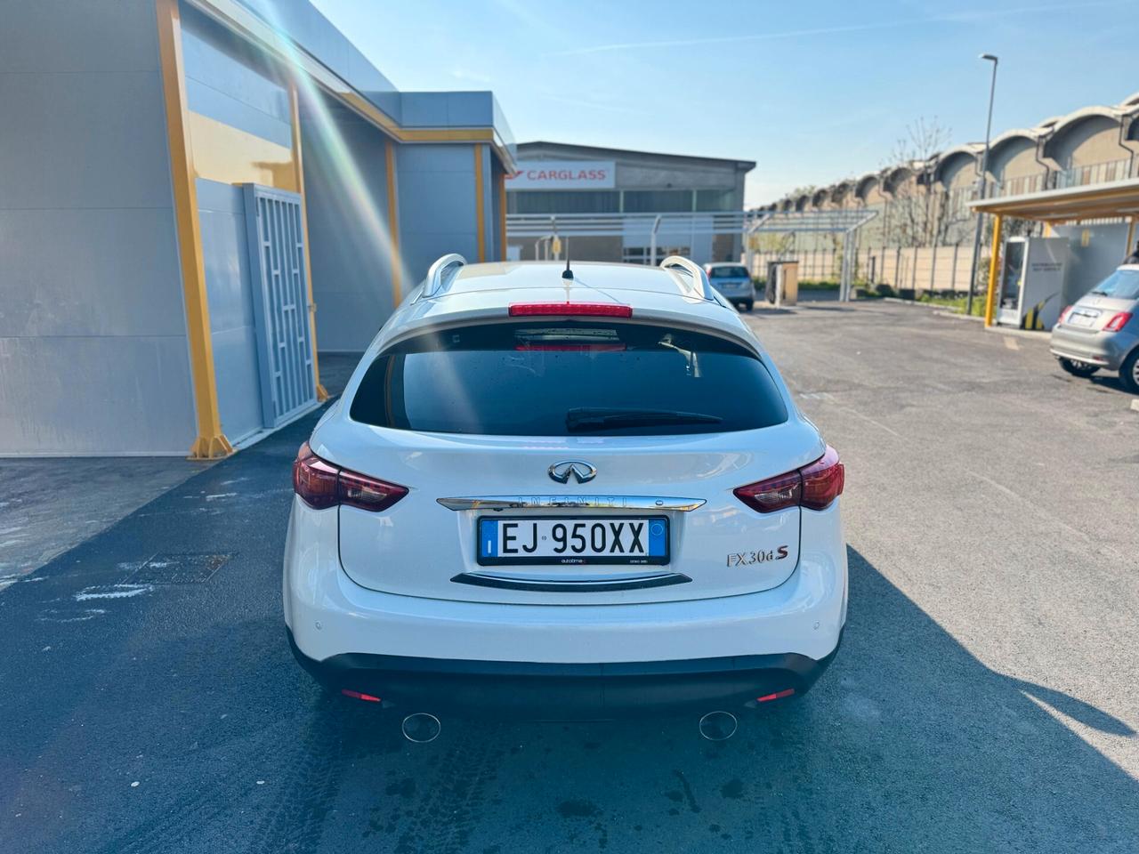 Infiniti FX30d 3.0 DIESEL 2011 TOP!