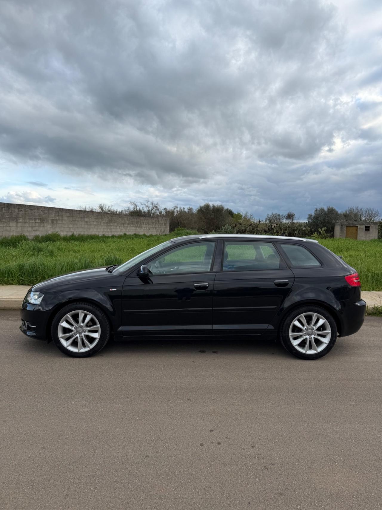 Audi A3 SPB 1.6 TDI 105 CV CR Attraction