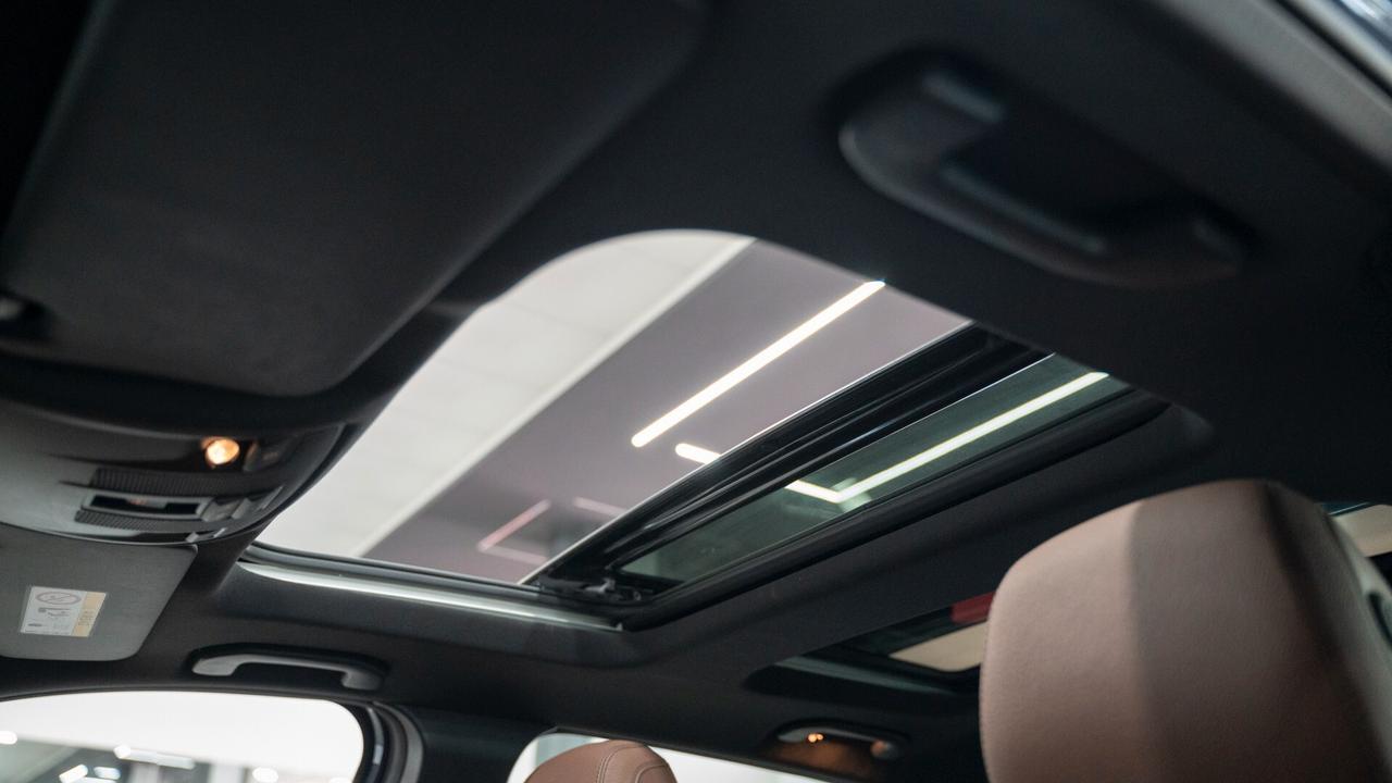 Mercedes-benz B 200 D PREMIUM PLUS AMG TETTO PACK LUCI PELLE XENO NAVI