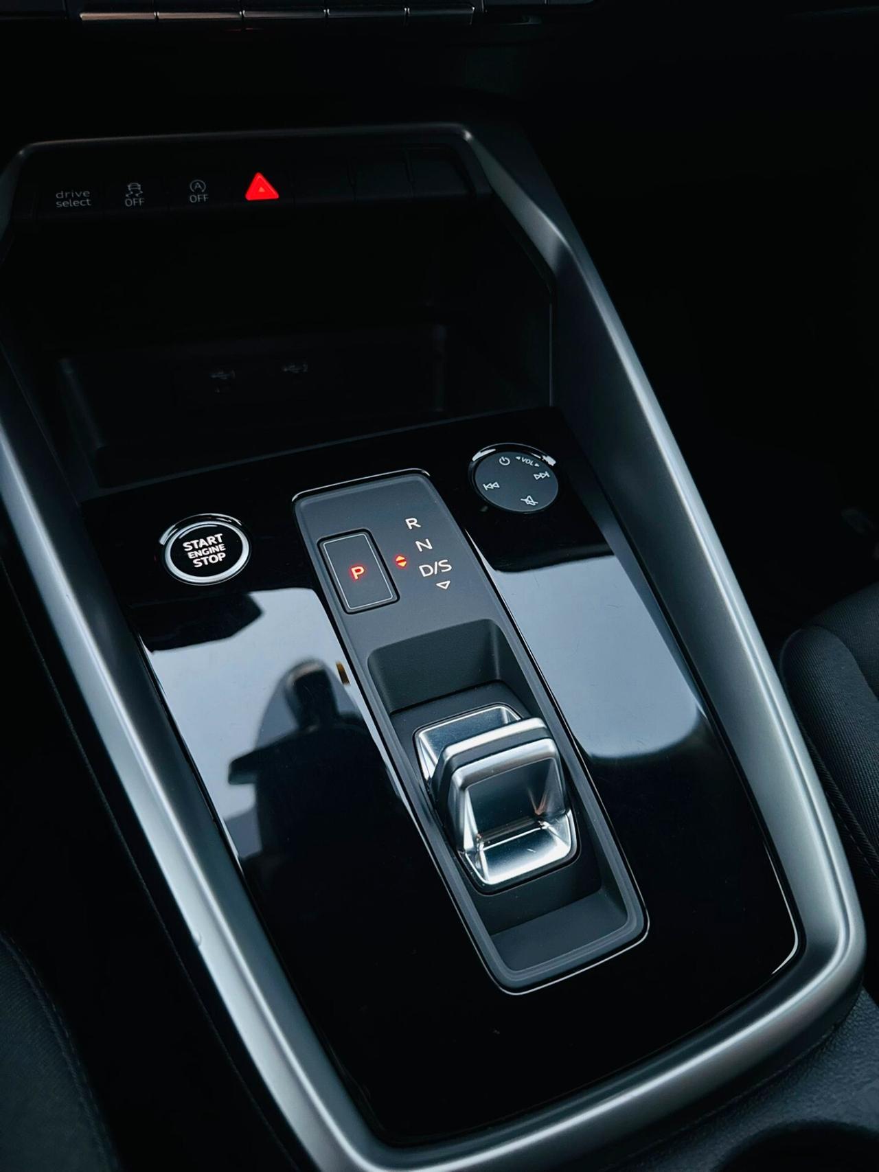 Audi A3 SPB 30 TDI S-tronic Sport Navi/Led