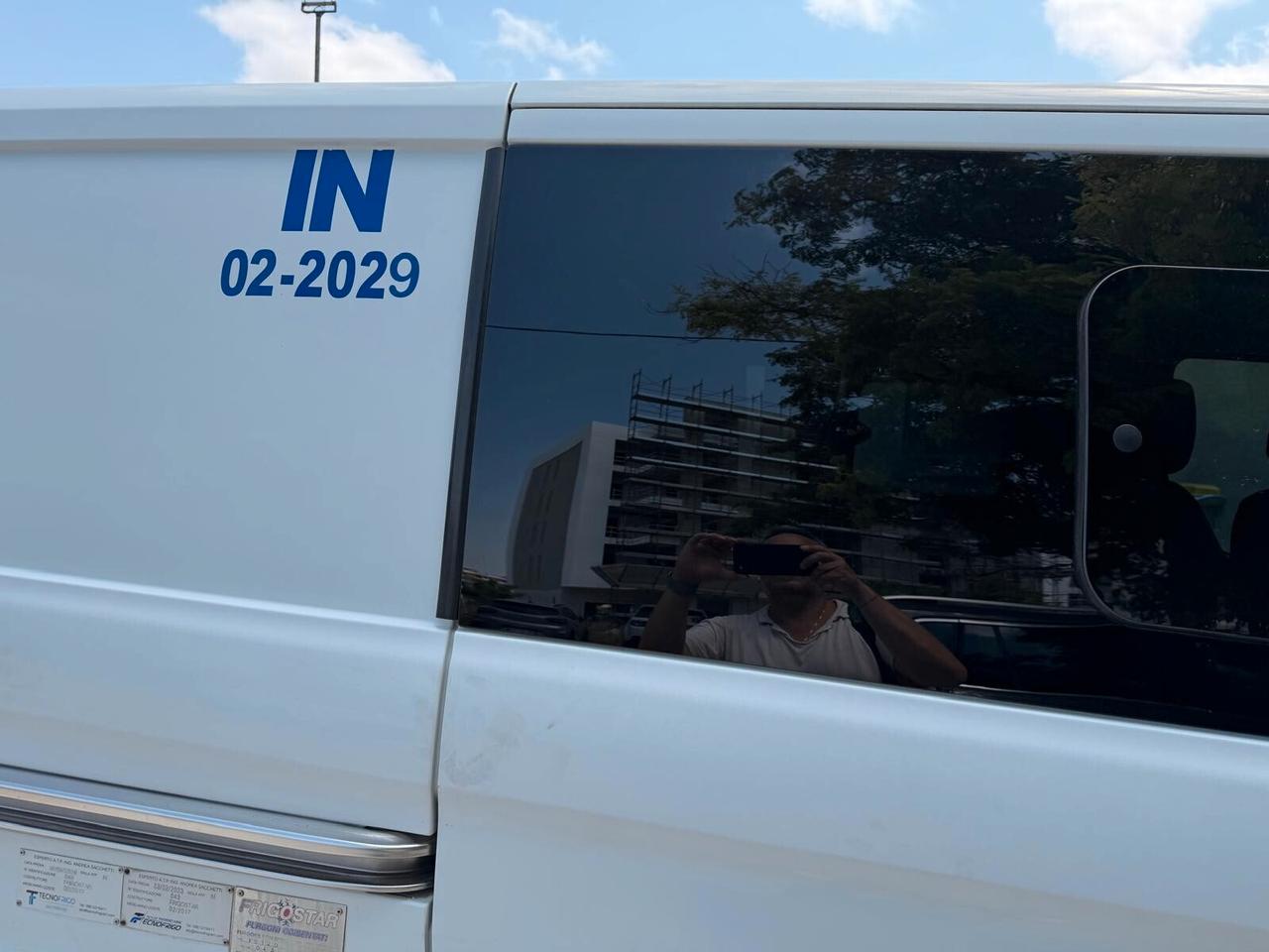 Ford Transit Custom 6 posti con coibentazione