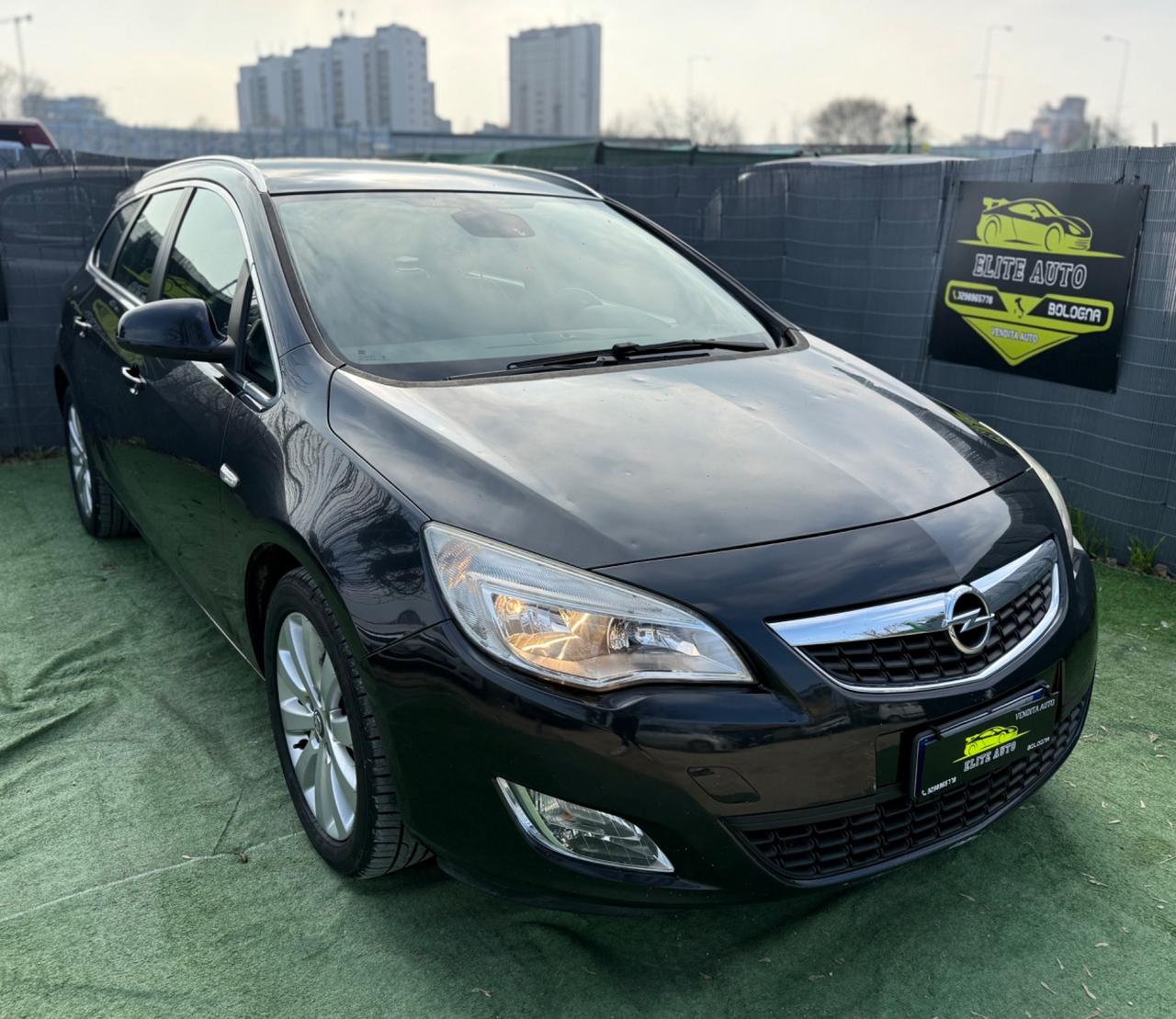 Opel ASTRA 2012 SW 1.7 DIESEL SPORTS TOURER COSMO