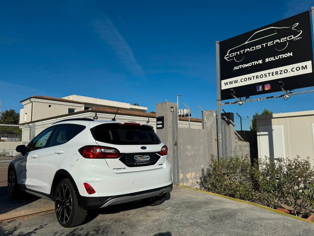 FORD FIESTA FULL OPTIONAL - PROMO