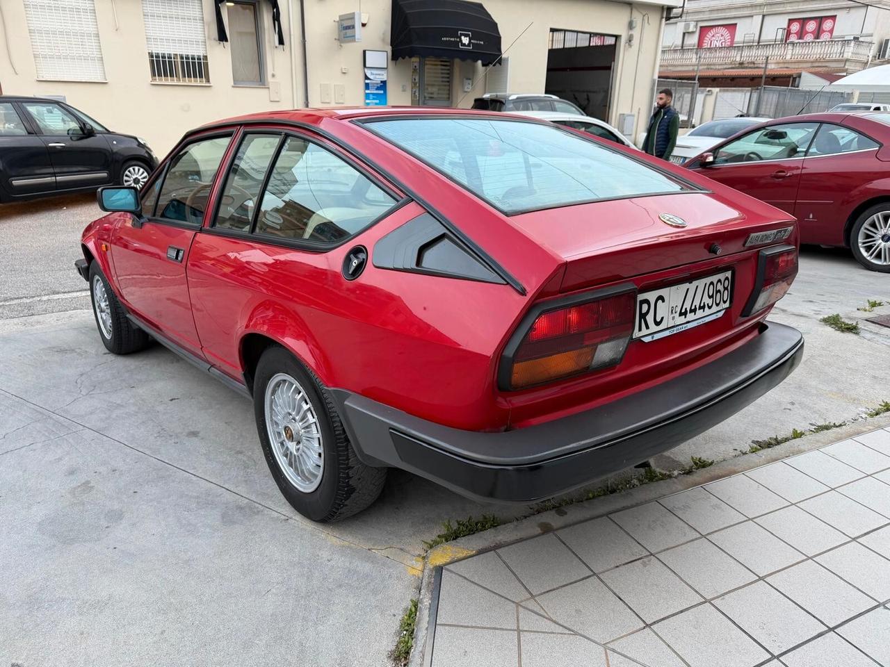 Alfa Romeo GTV 2.0