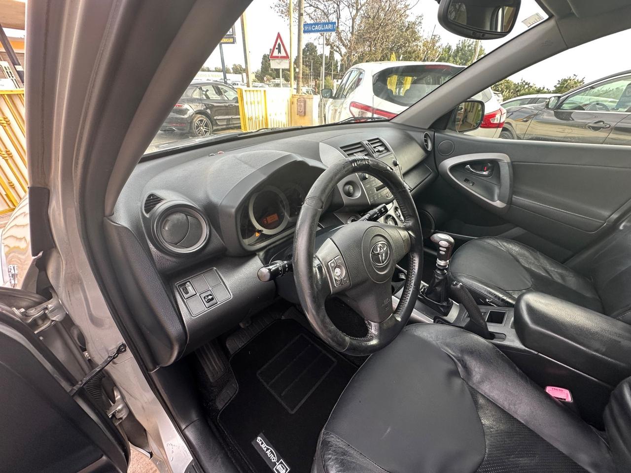 Toyota RAV 4 RAV4 2.2 D-4D 177 CV Luxury