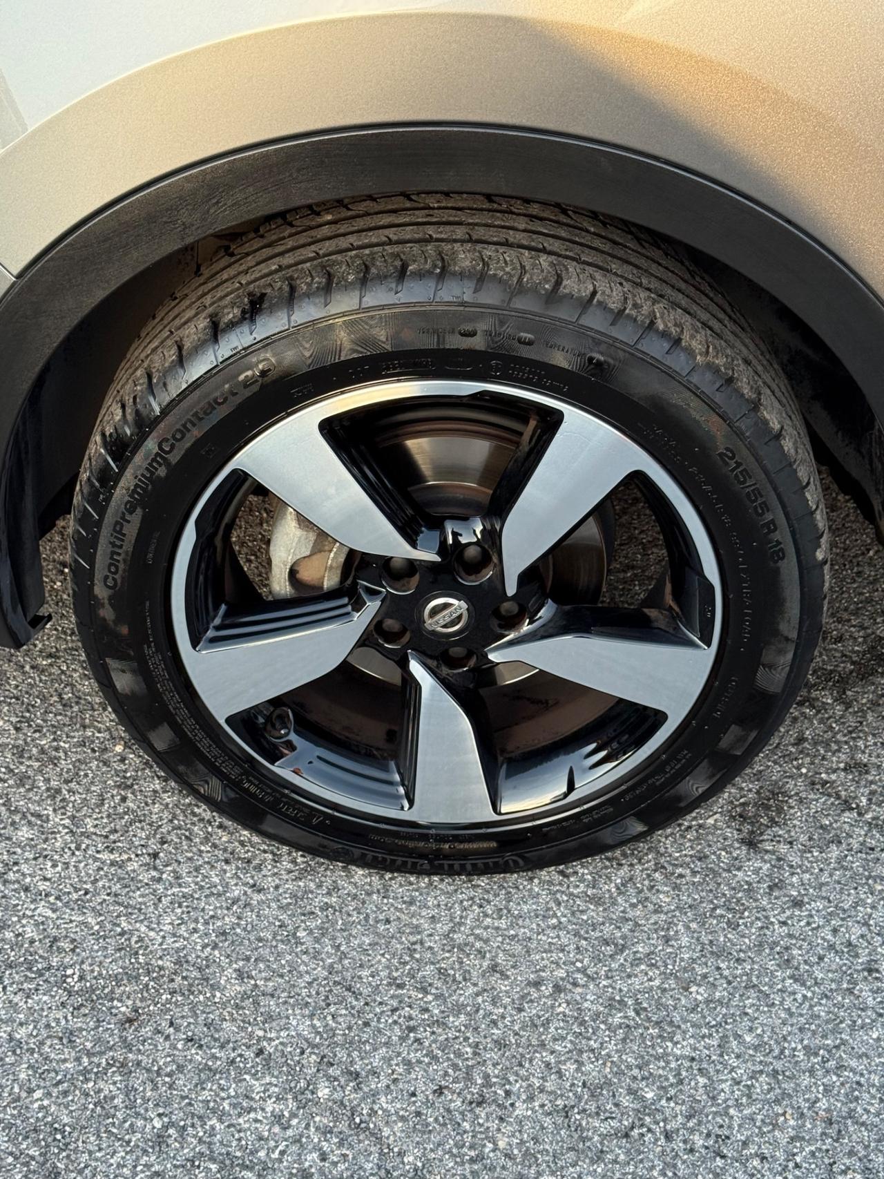 Qashqai 1.5 dCi Tekna-unipro( 58 mila km )-rate-garanzia