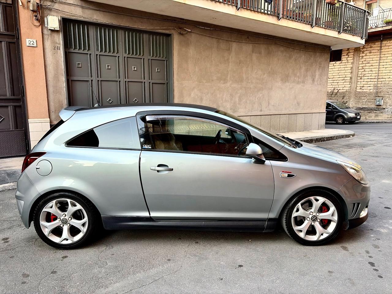 Opel Corsa 1.6 T OPC 220cv 16V 3 porte GSI
