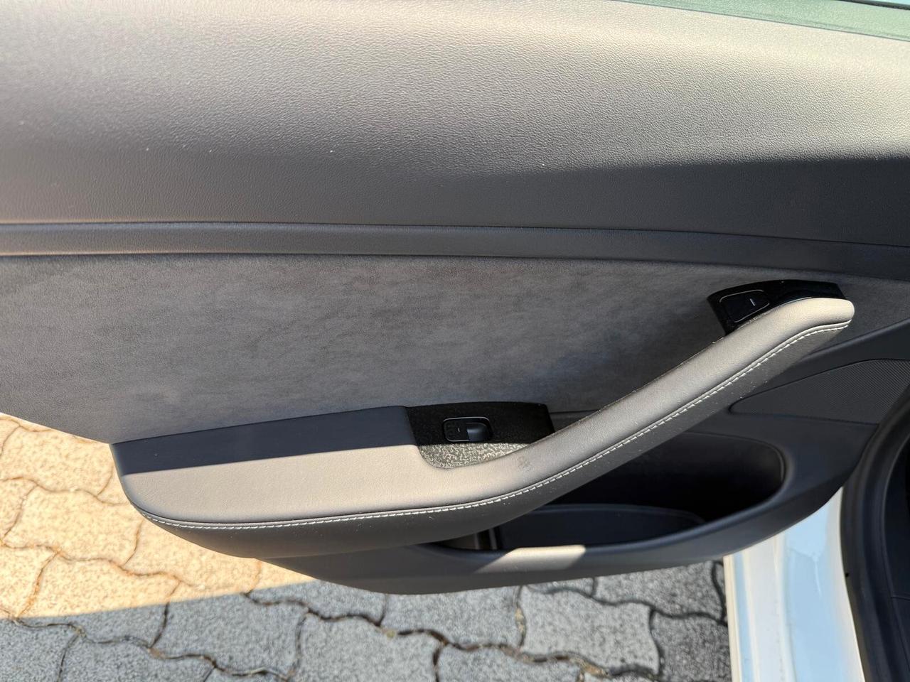 Tesla Model 3 Model 3 Long Range Dual Motor AWD