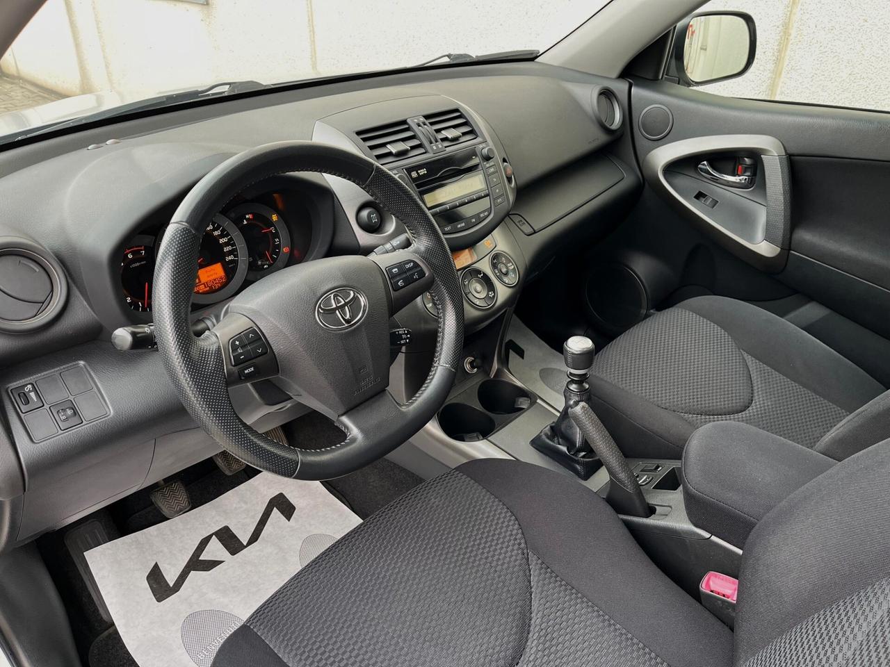 Toyota RAV 4 RAV4 2.2 D-4D 150 CV DPF Sol