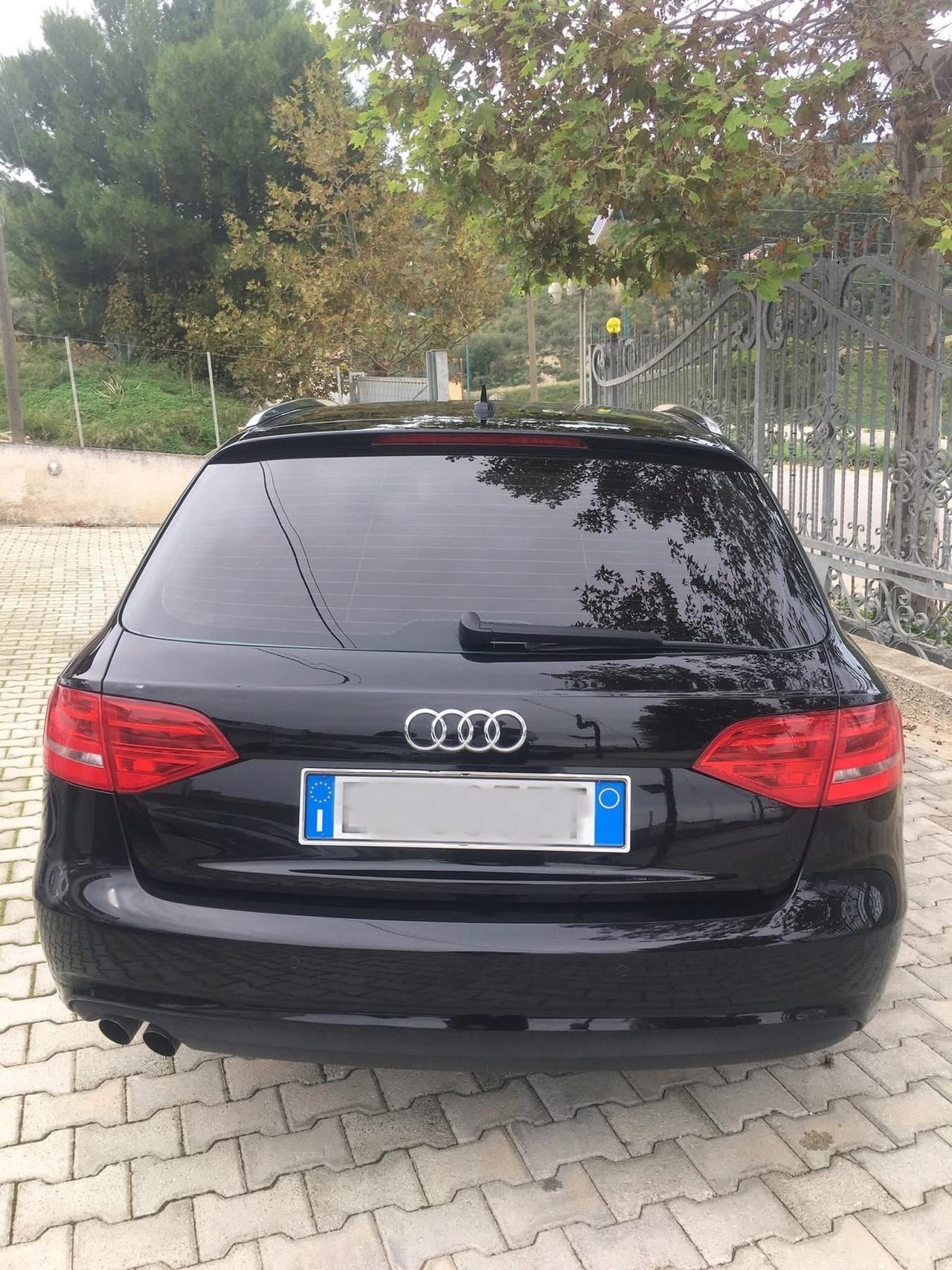 AUDI A4 AVANT 2.0 TDI 143 CV MODELLO S-LINE