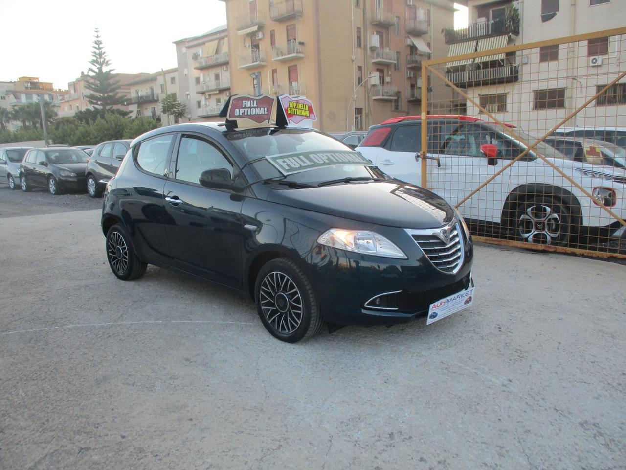 Lancia Ypsilon 1.2 69 CV 5 porte GPL Ecochic 30th Anniversary