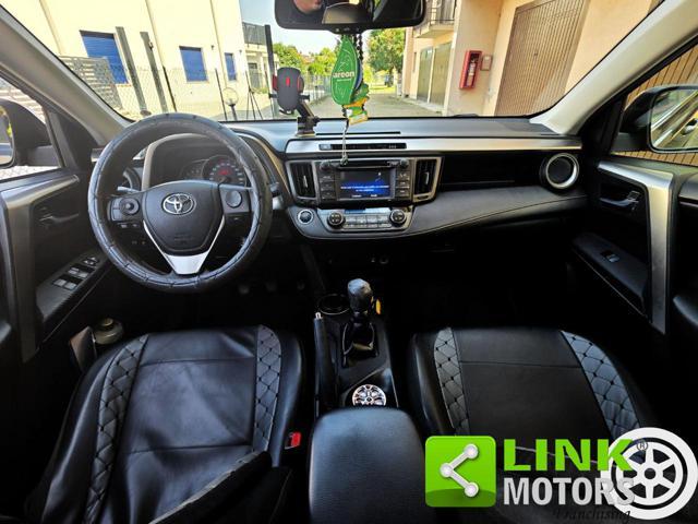 TOYOTA RAV 4 2.0 D-4D 4WD Lounge