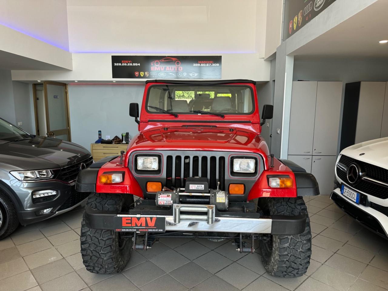 Jeep Wagoneer 2..5 benzina