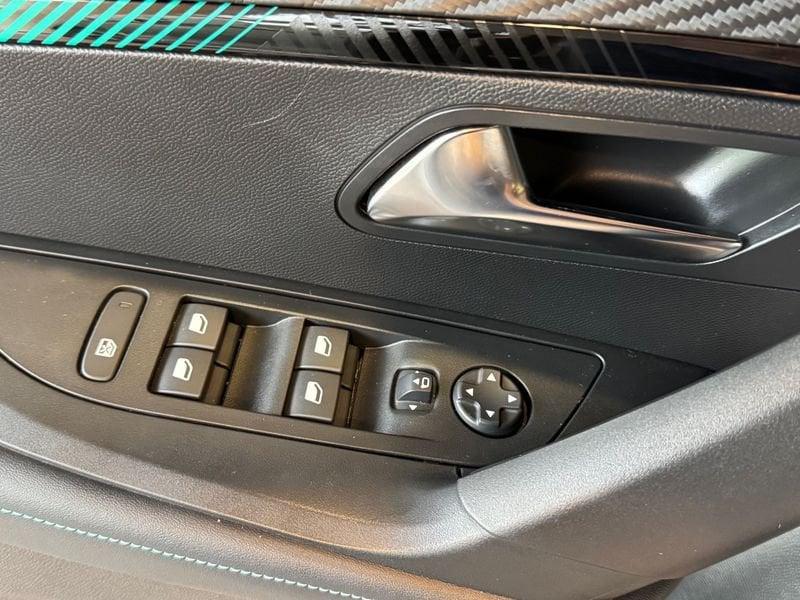 Peugeot 2008 2008 PureTech 100 S&S Allure