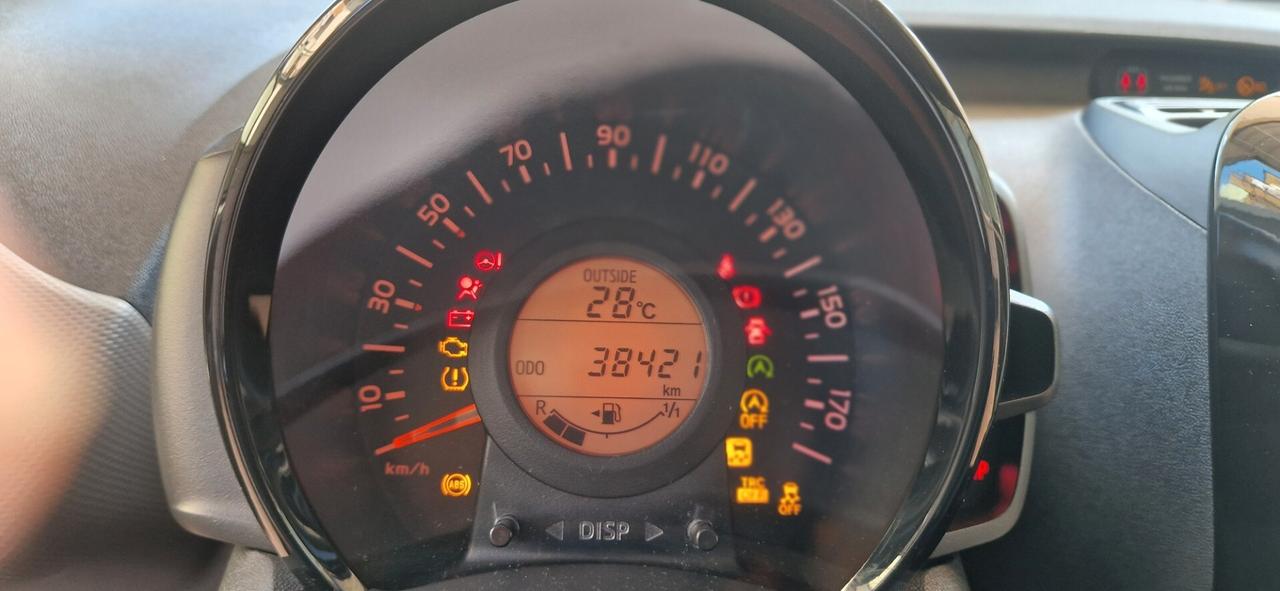 Peugeot 108 VTi 72 S&S 5 porte Style 38.000 KM TAGLIANDATA