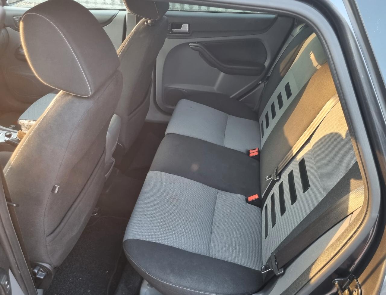 Ford Focus 1.6 TDCi (110CV) SW Tit. DPF