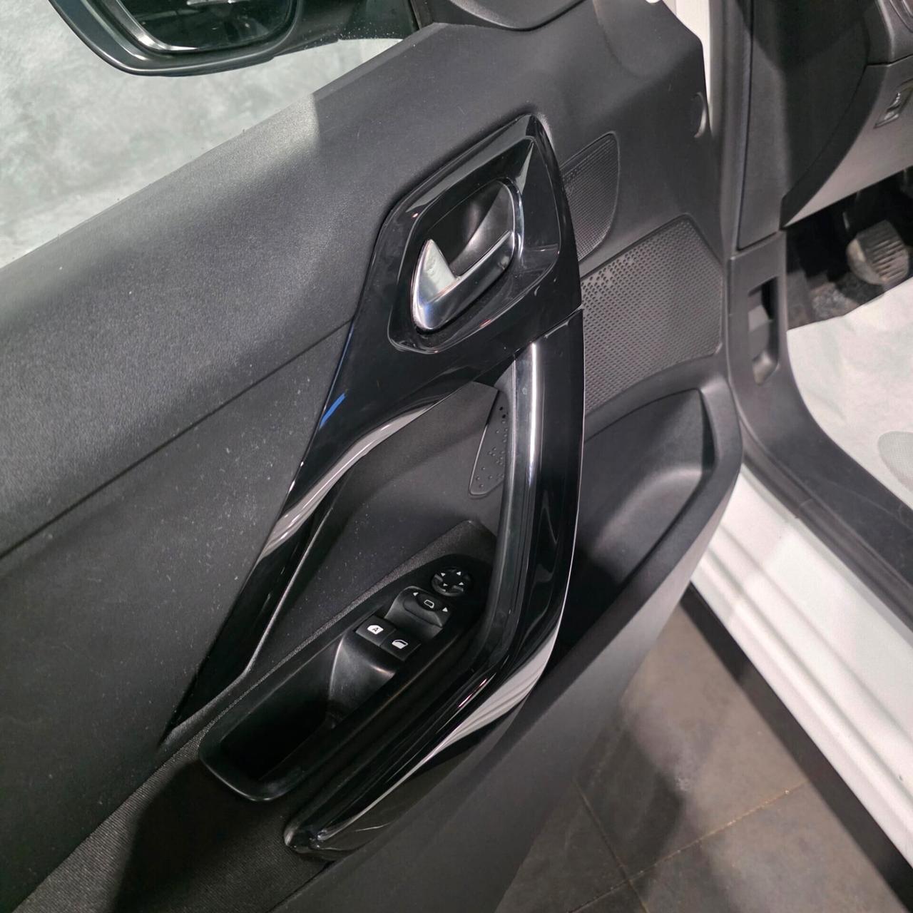 Peugeot 208 1.2 BENZINA EURO 6