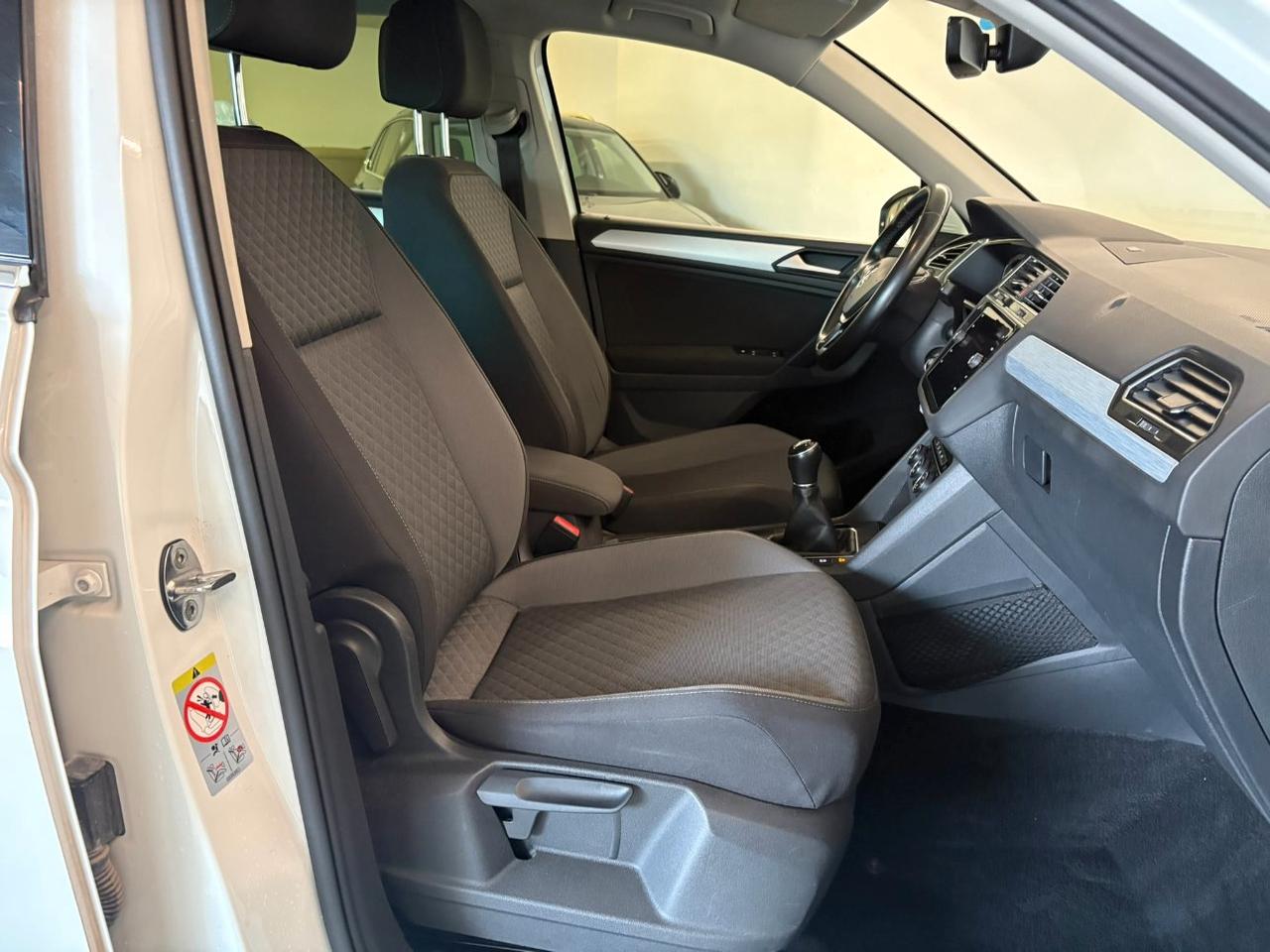 Volkswagen Tiguan 1.6 tdi R-Line 115cv